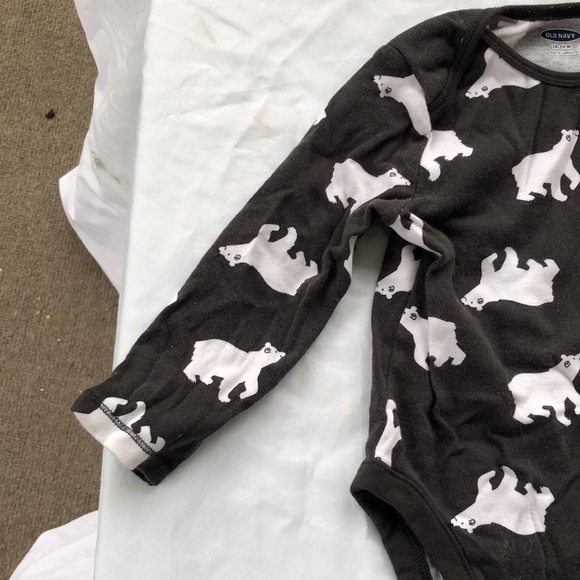 18-24 month long sleeve polar bear onesie - Picture 2 of 6